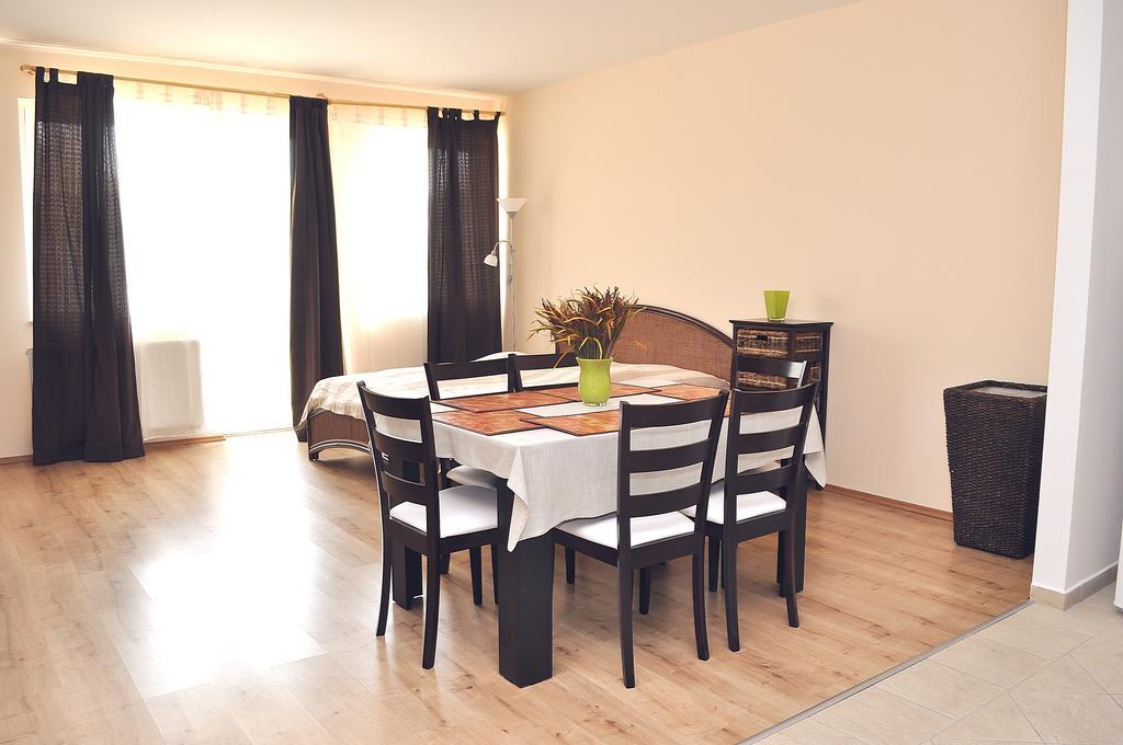 Tisza Palota Apartmanok Szeged Szoba fotó